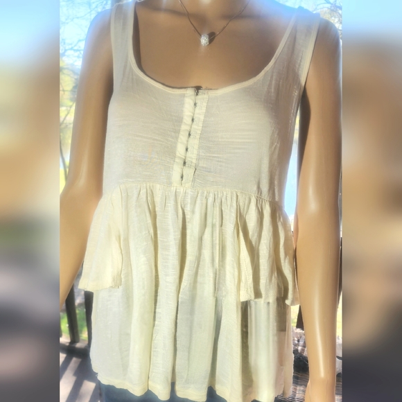 NEW NEVER WORN TOP SIZE LARGE SEE MEASUREMENTS IN PICS. - Picture 5 of 8